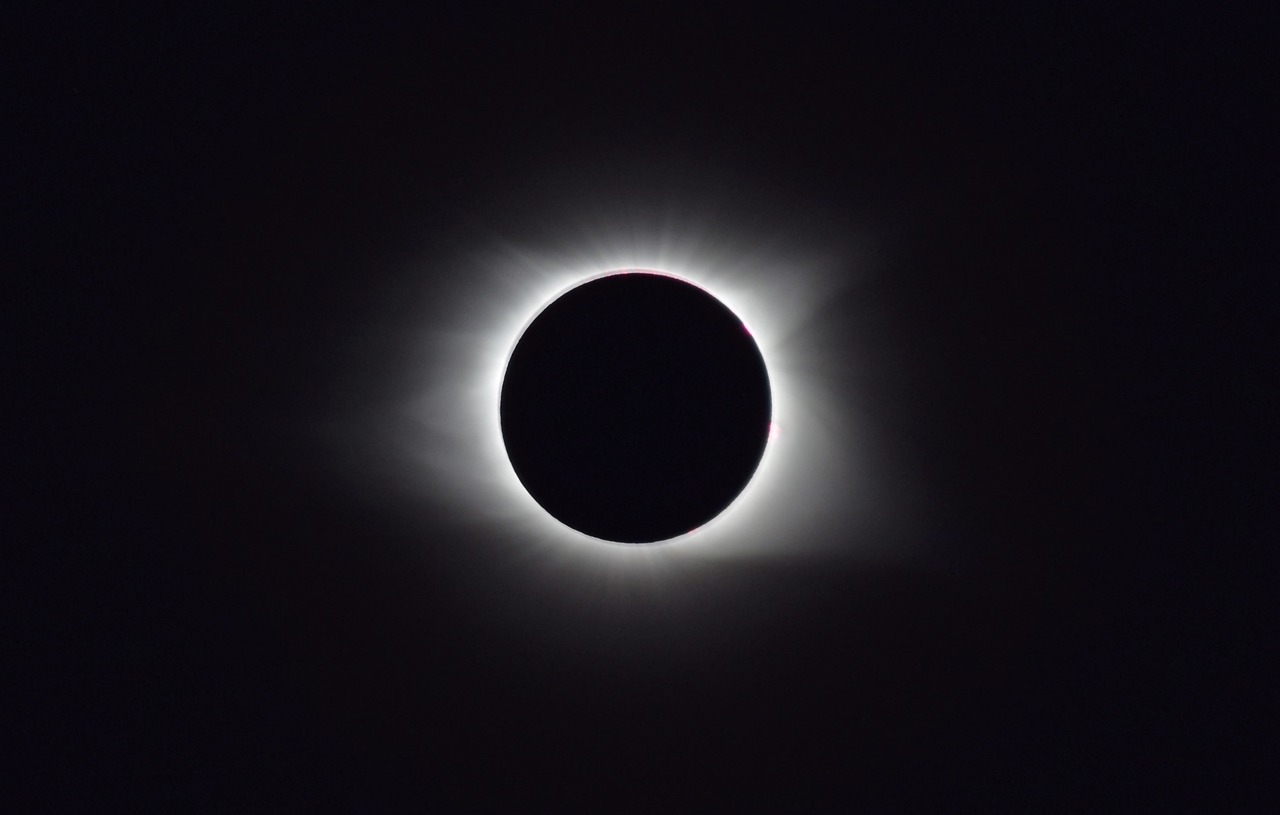 Lunedì 8 aprile eclissi solare totale: la Grande Eclissi Nordamericana