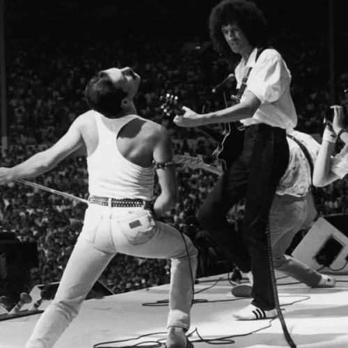 La leggenda dei Queen al Live Aid del 1985: un momento epocale della musica